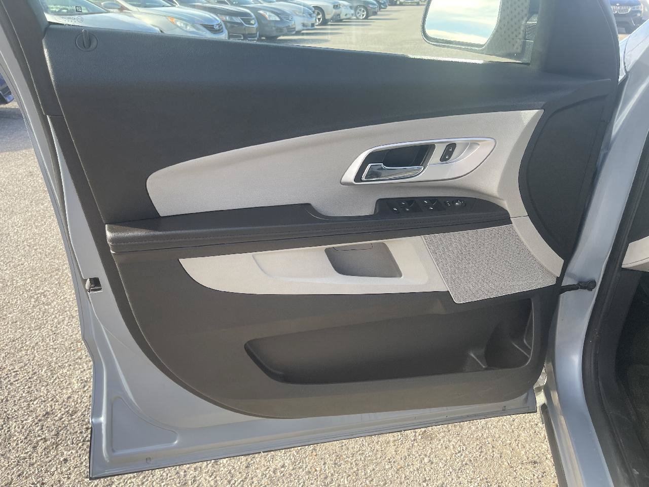 Used 2015 Chevrolet Equinox LS FWD image 10