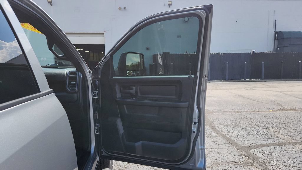 Used 2023 RAM 2500 Tradesman AWD/4WD image 9