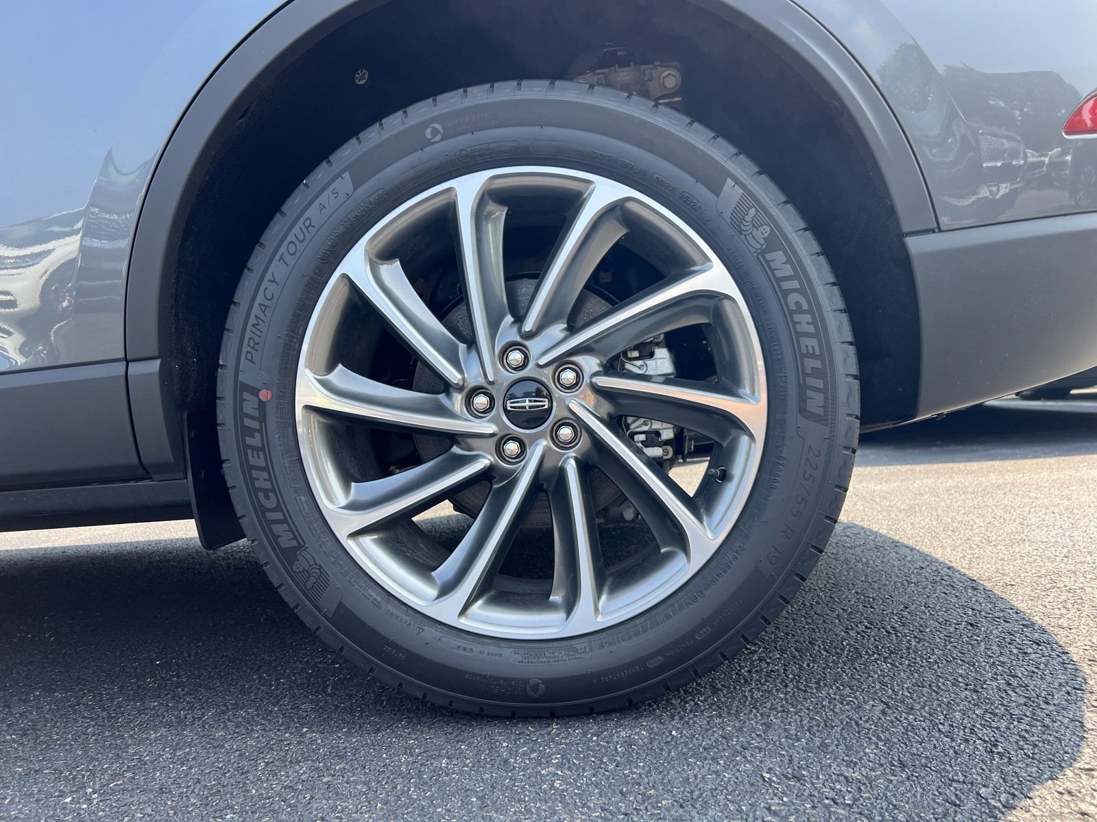 Used 2024 Lincoln Corsair AWD w/ Equipment Group 101A image 6