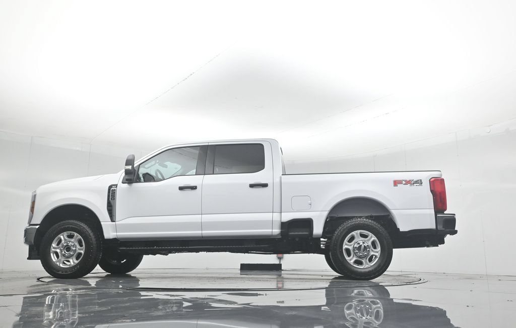 New 2026 Ford F250 XLT w/ FX4 Off-Road Package AWD/4WD image 56