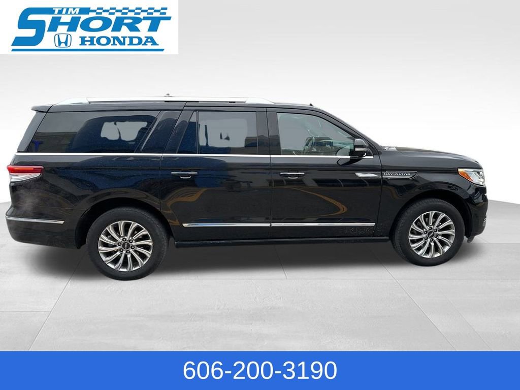 Used 2024 Lincoln Navigator L 4WD image 6