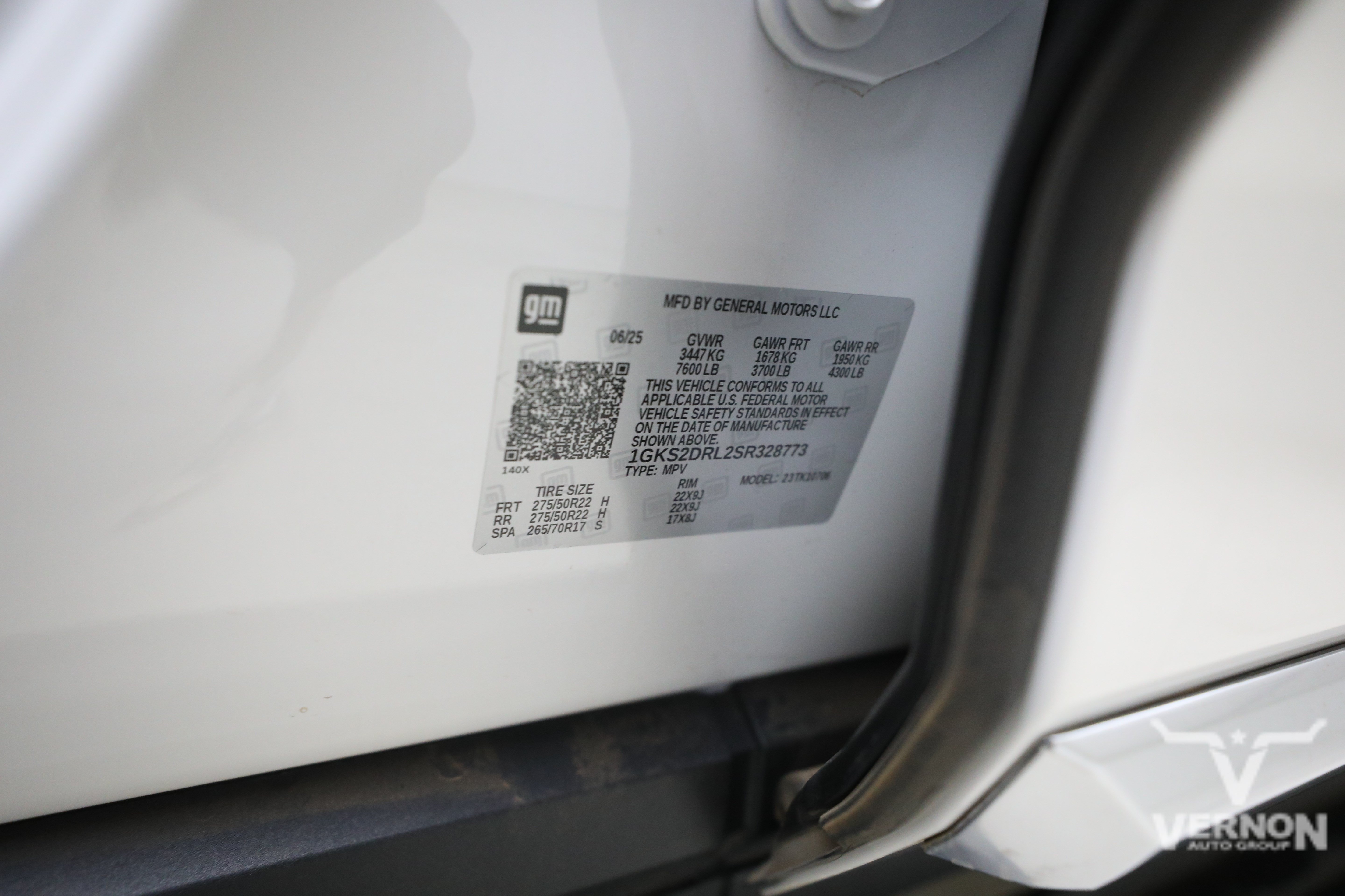 Used 2025 GMC Yukon Denali w/ Sun & Power Step Package AWD/4WD image 36