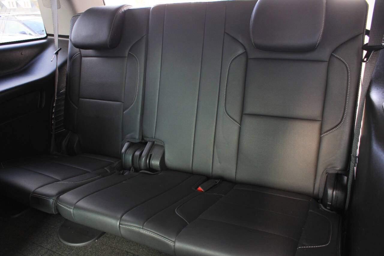 Used 2018 GMC Yukon SLT w/ HD Trailering Package image 16