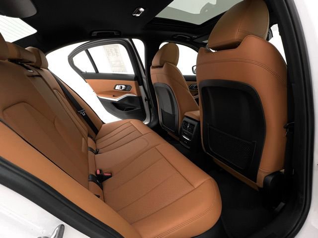 Certified 2022 BMW 330i xDrive Sedan w/ Driving Assistance Package AWD/4WD image 14
