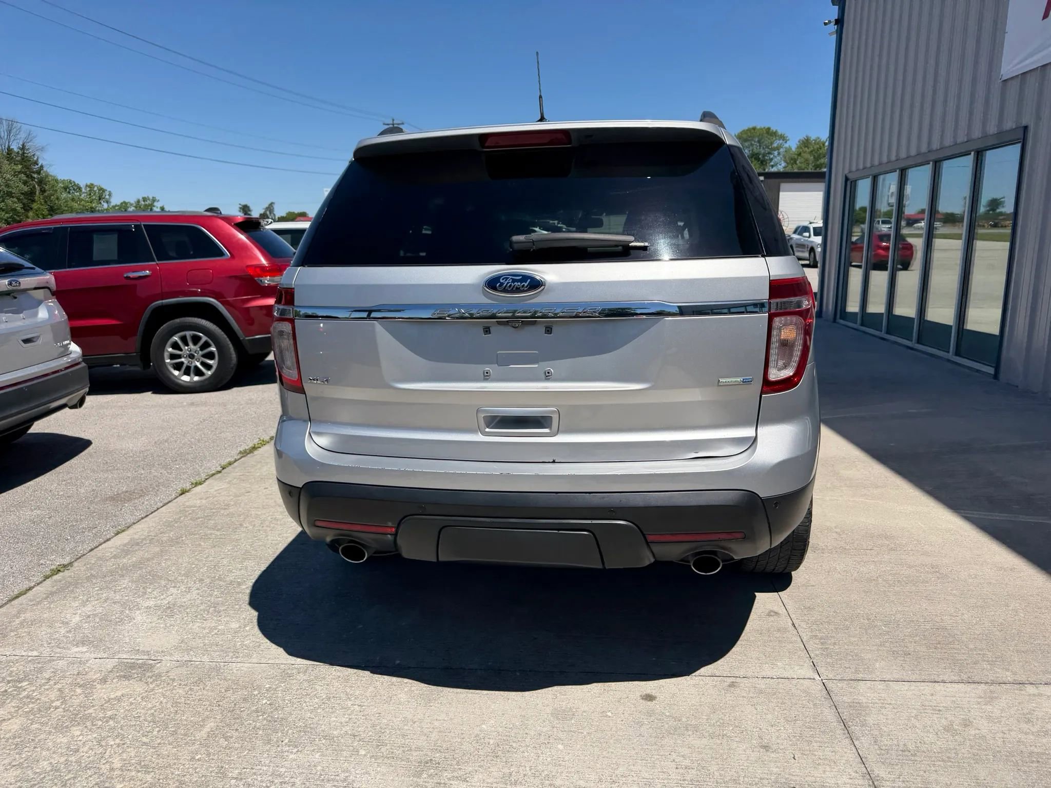 Used 2013 Ford Explorer XLT AWD/4WD image 6