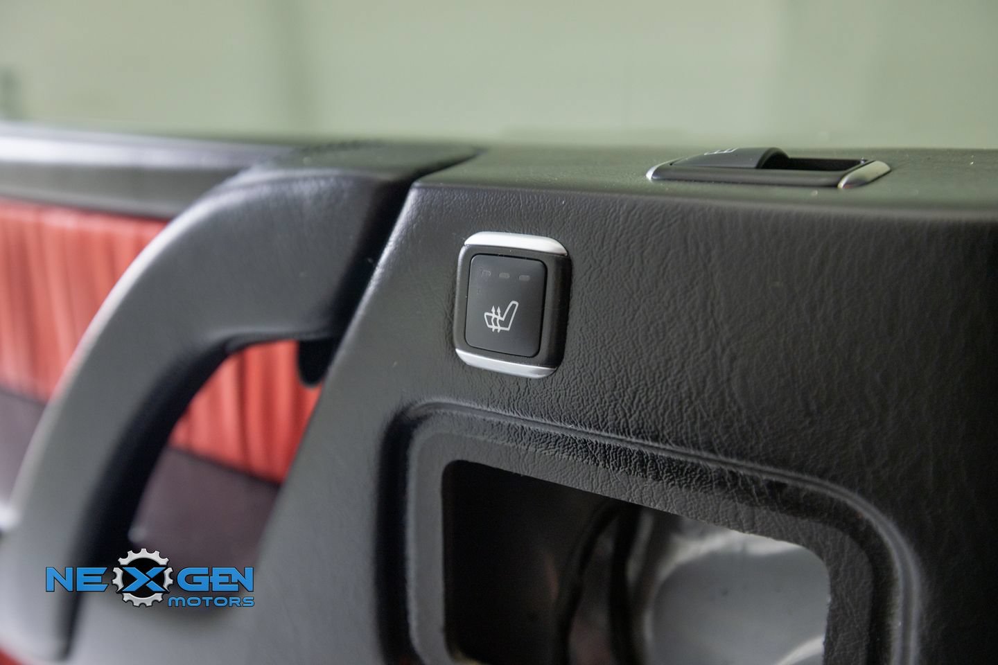 Used 2013 Mercedes-Benz G 63 AMG 4MATIC image 33