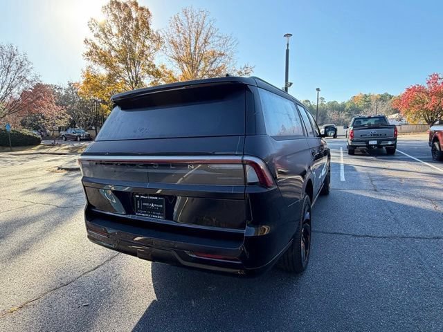 New 2025 Lincoln Navigator L Reserve w/ Jet Appearance Package AWD/4WD image 8