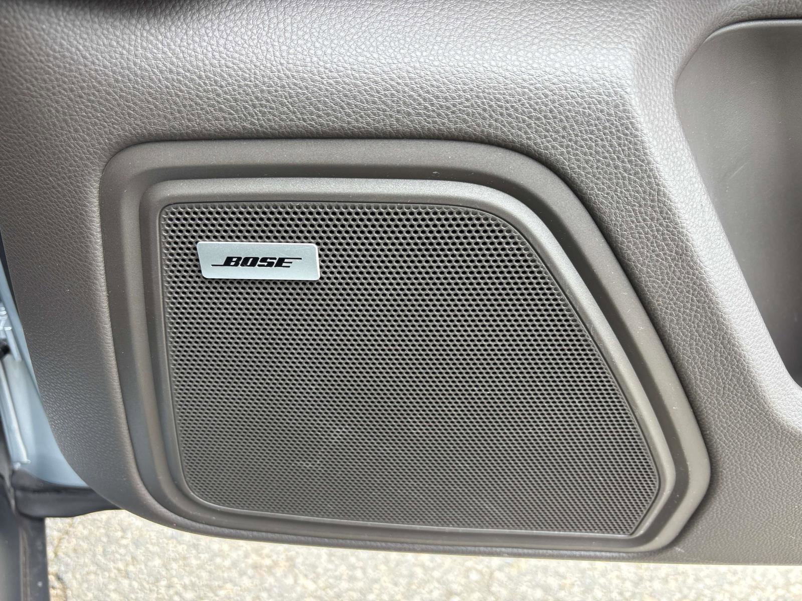 Used 2022 Porsche Macan AWD/4WD image 16