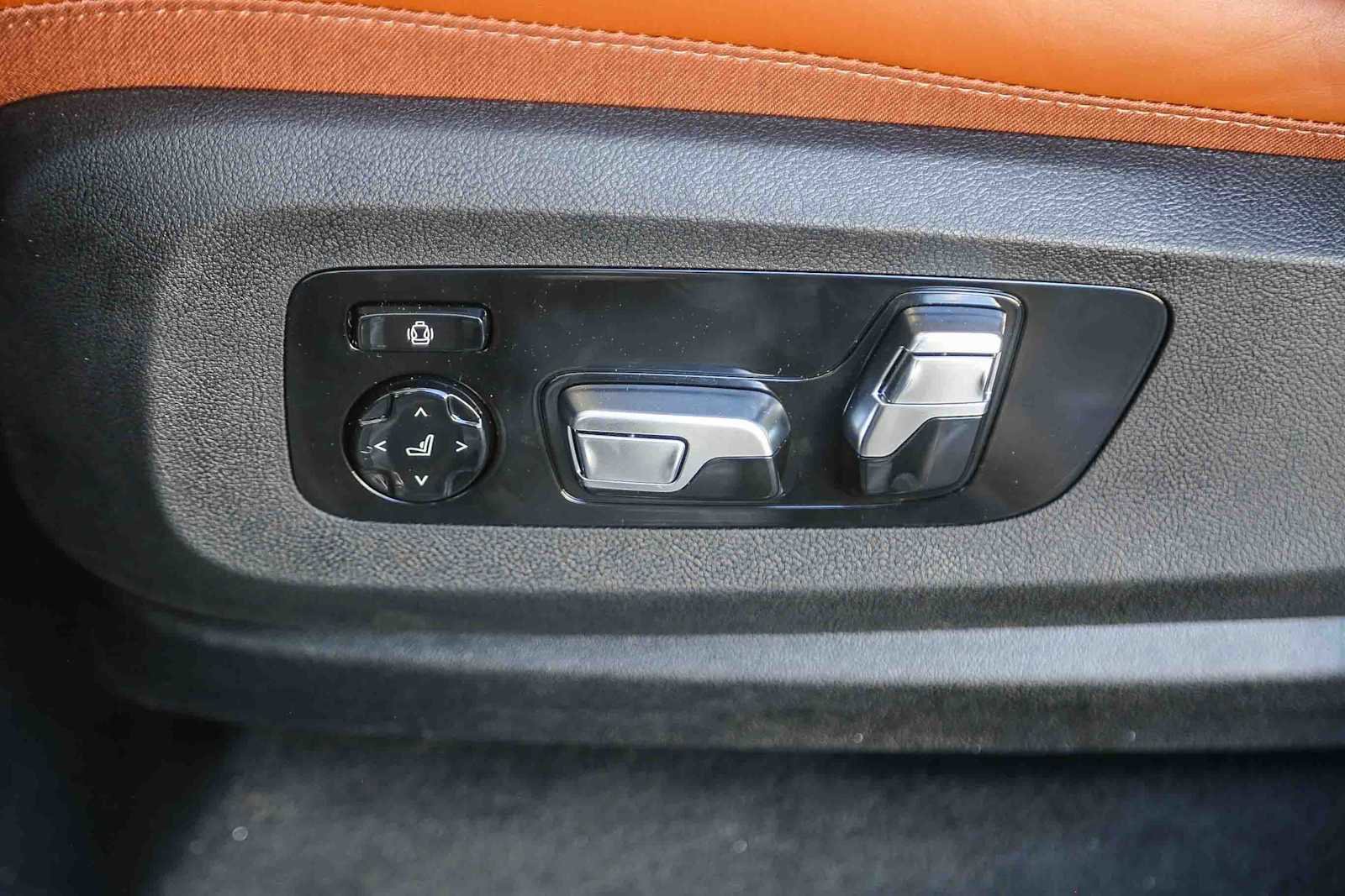 New 2026 BMW ALPINA XB7 image 19