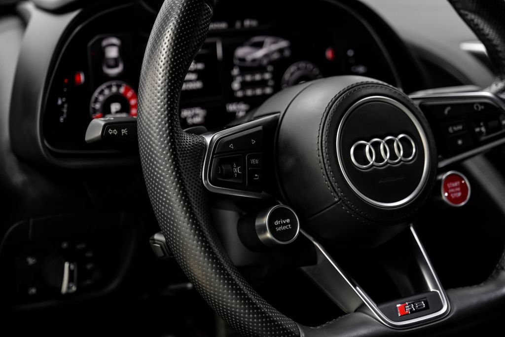 Used 2018 Audi R8 V10 AWD/4WD image 18