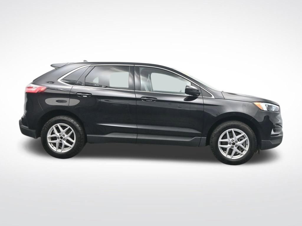 Used 2024 Ford Edge SEL image 4
