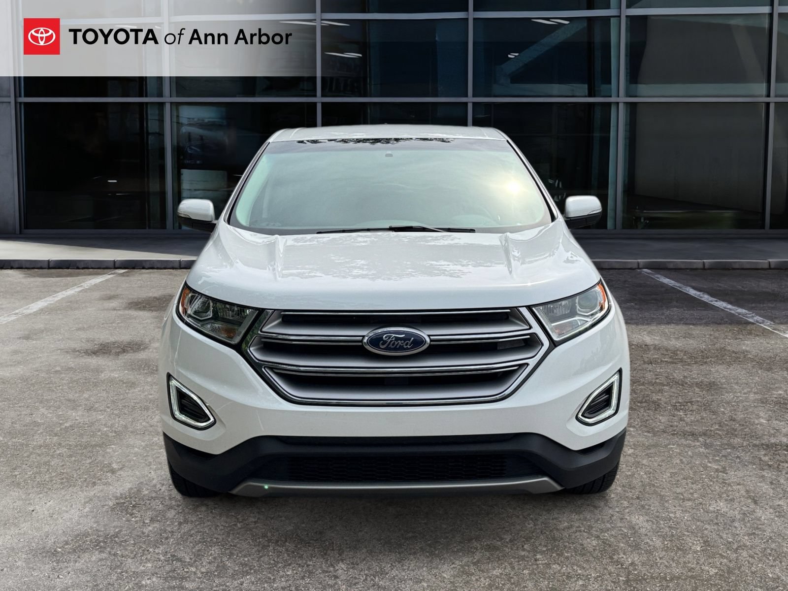 Used 2018 Ford Edge SEL FWD image 12