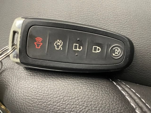 Used 2017 Ford Escape Titanium w/ Equipment Group 301A AWD/4WD image 23