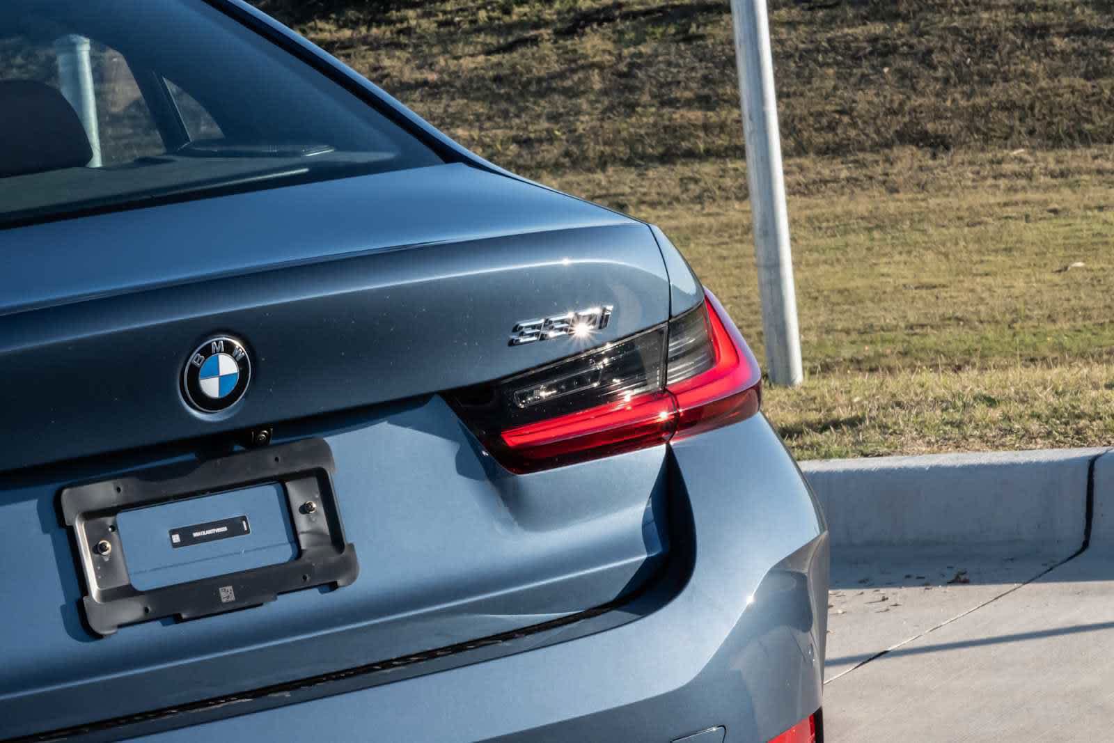 Used 2026 BMW 330i Sedan w/ Premium Package RWD image 7