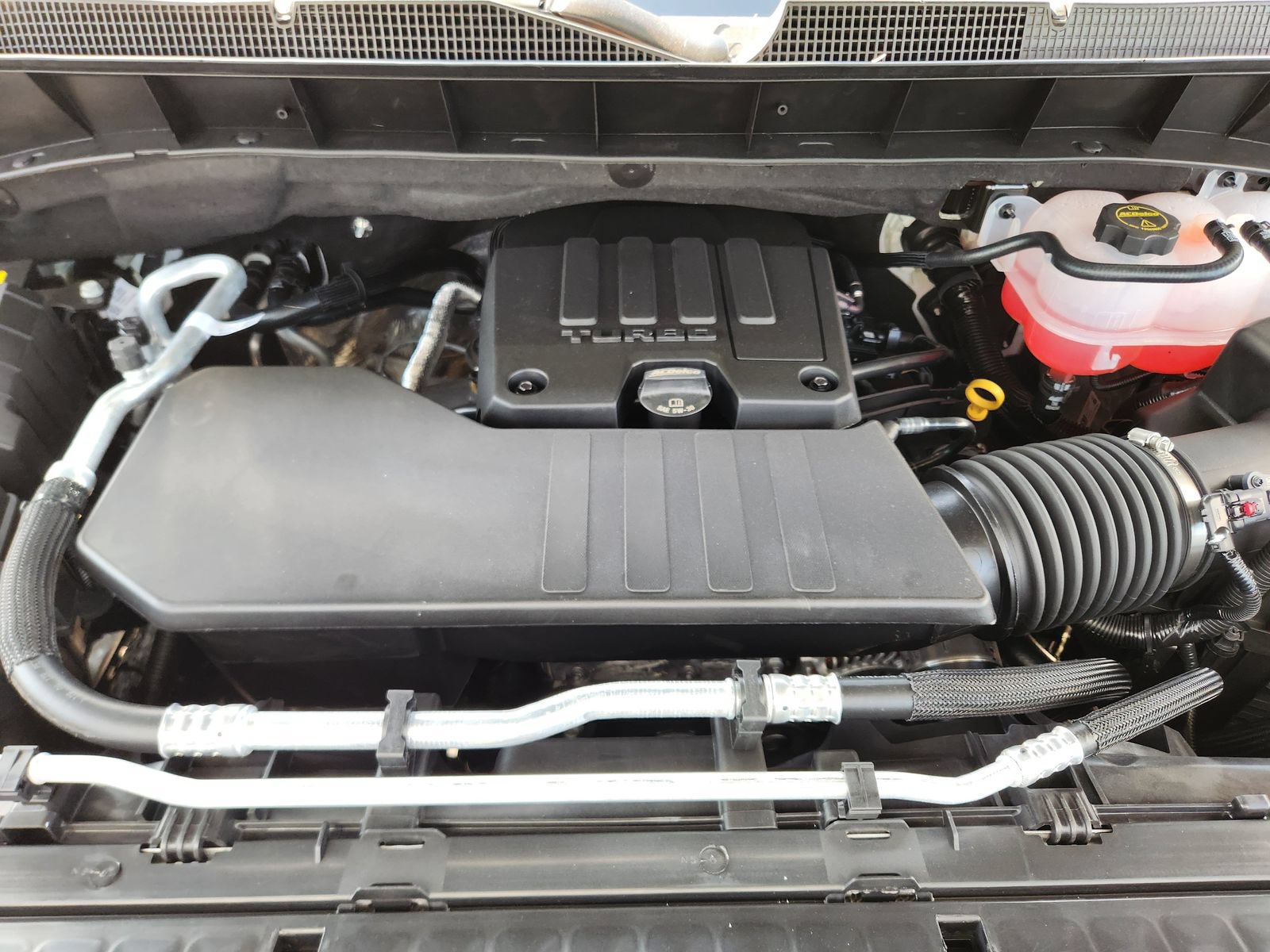New 2026 Chevrolet Silverado 1500 Custom w/ LPO, Dark Essentials Package RWD image 25