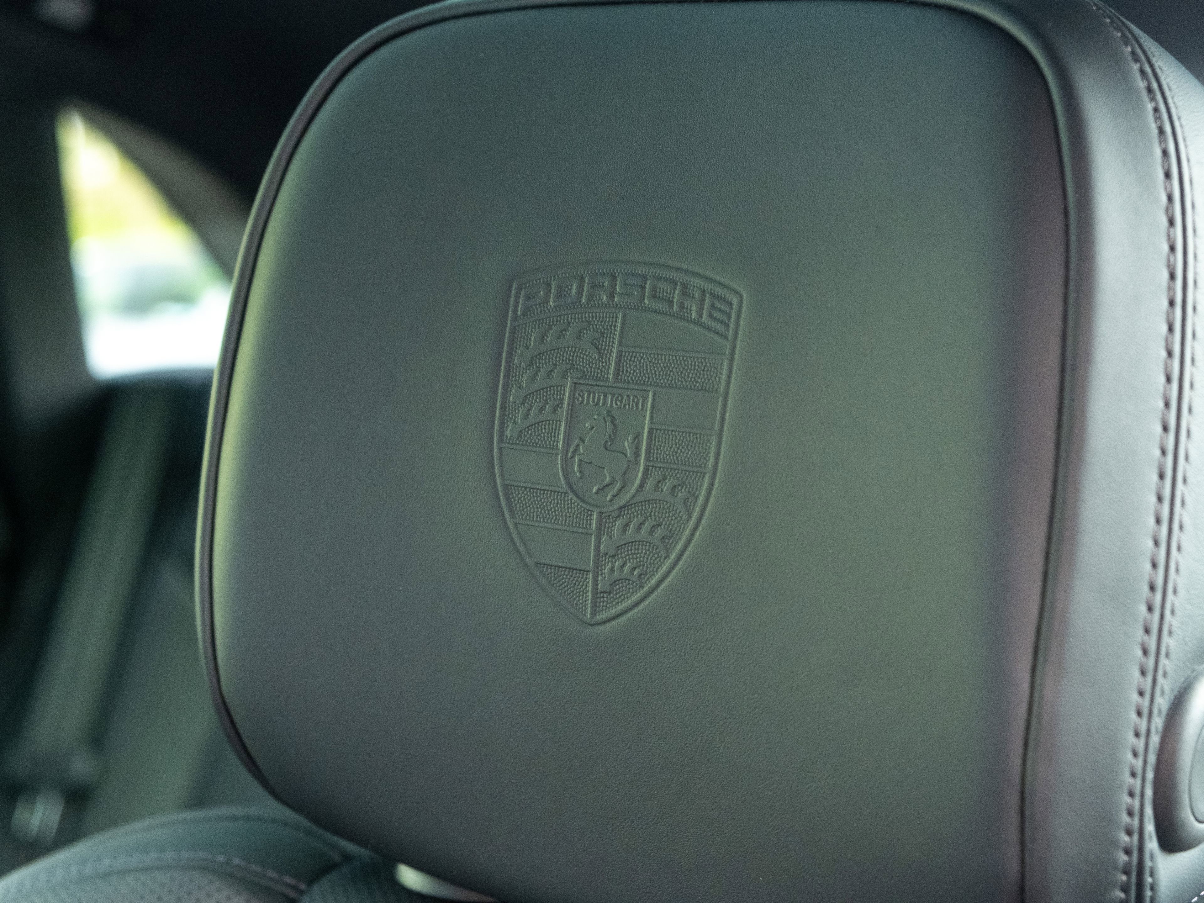 Certified 2026 Porsche Macan AWD/4WD image 19