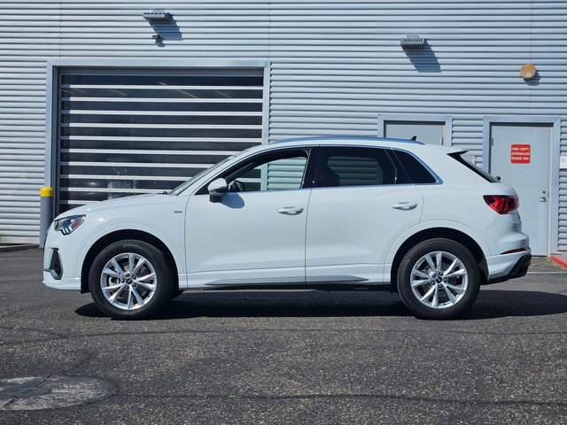 Used 2025 Audi Q3 2.0T Premium image 9