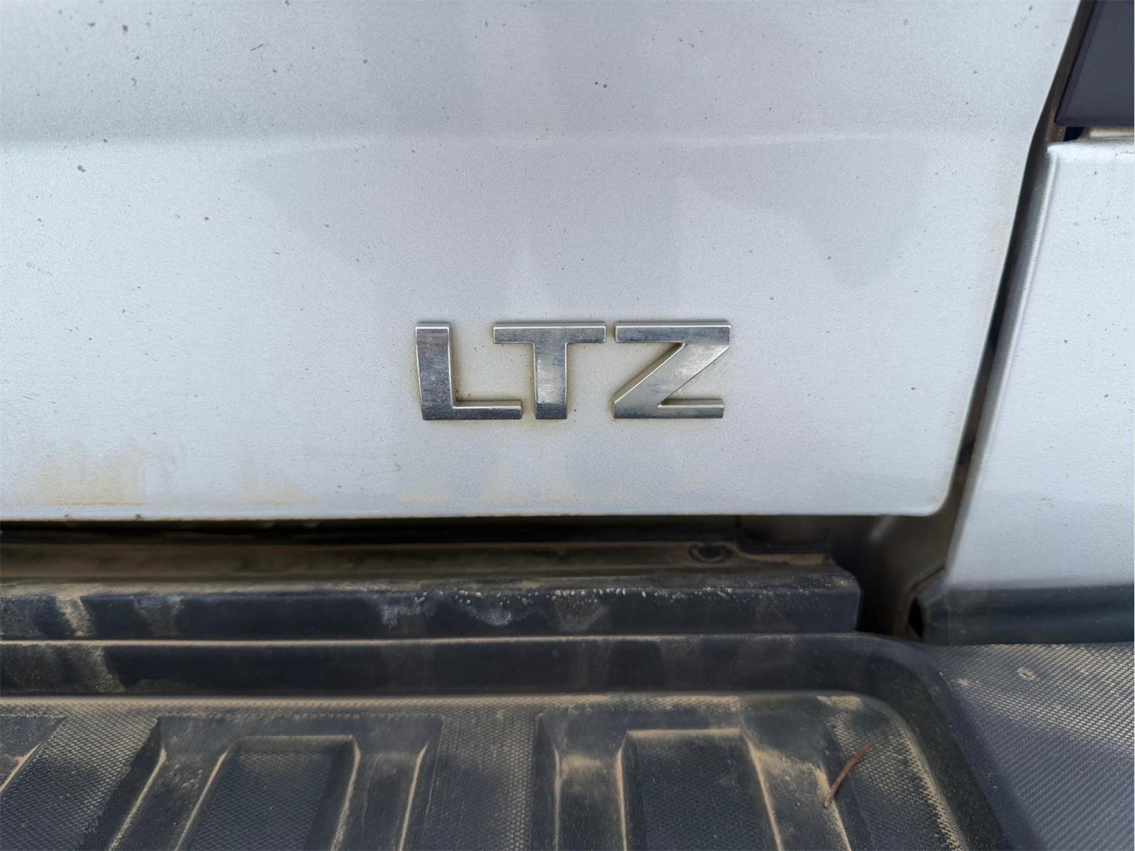 Used 2015 Chevrolet Silverado 2500 LTZ image 25