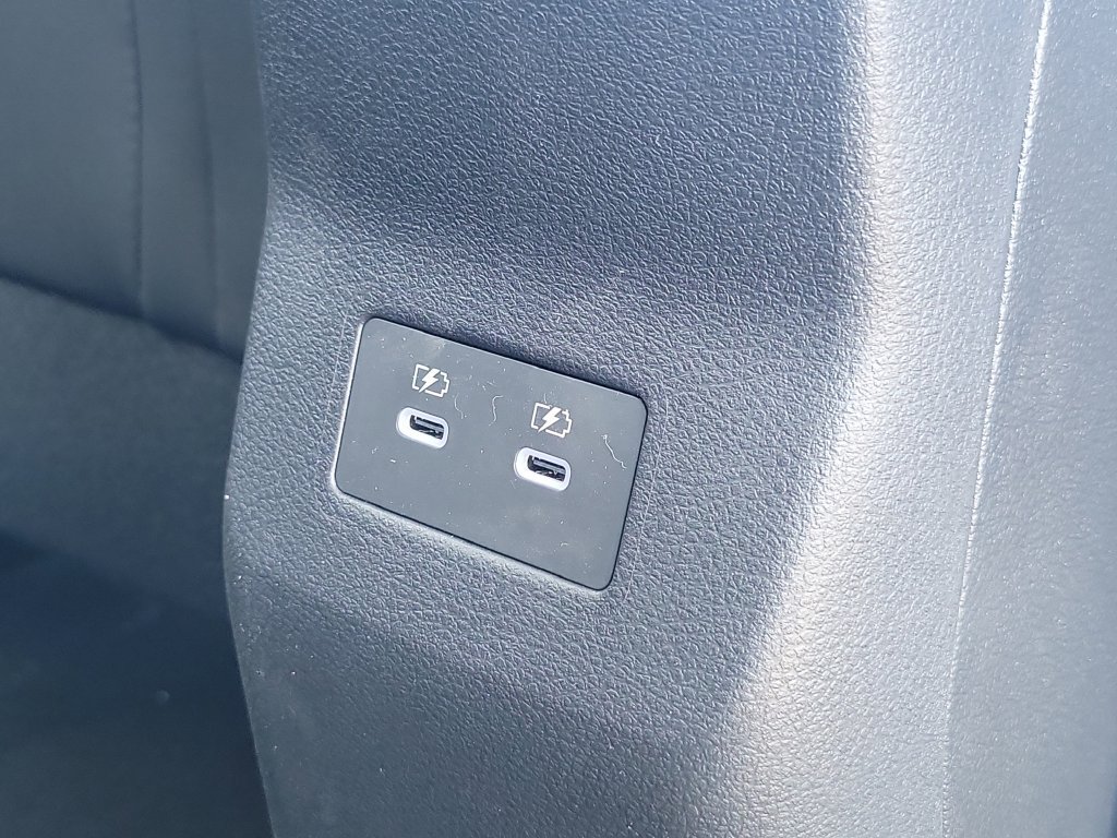 New 2026 Nissan Kicks SR FWD image 14