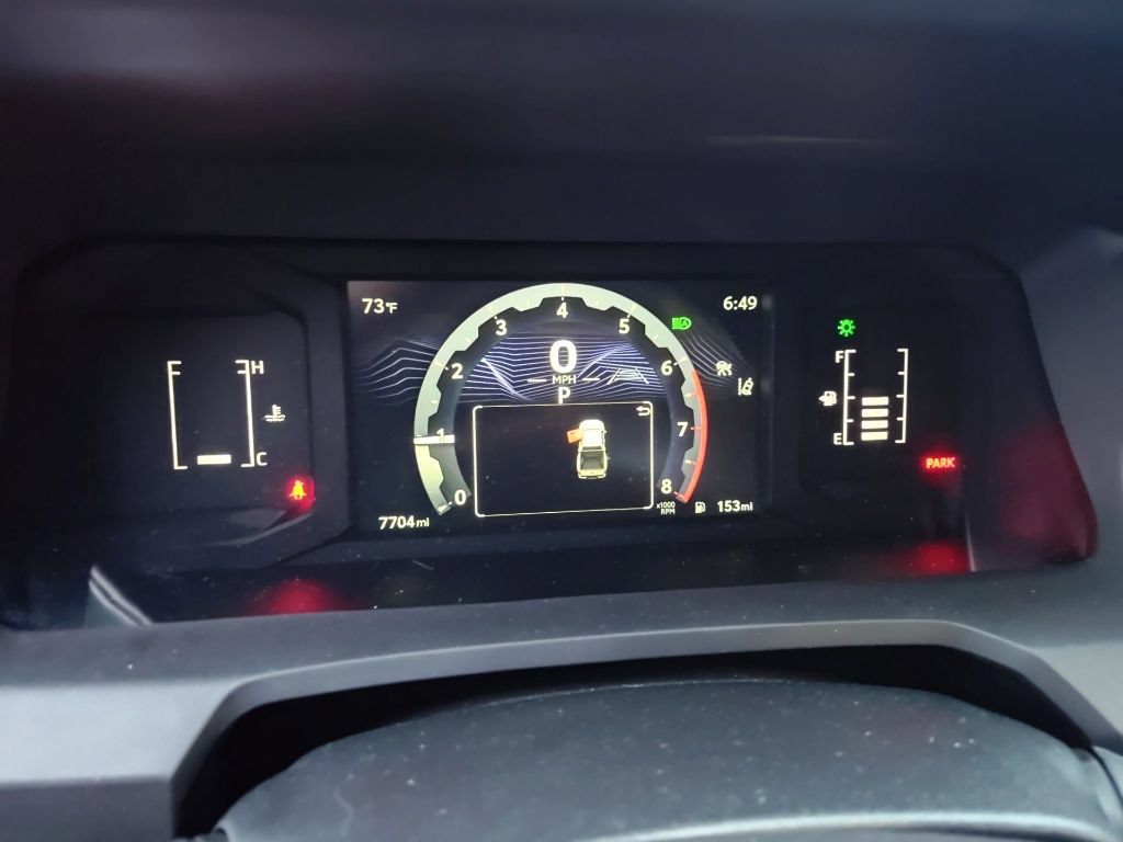 Used 2025 Toyota Tacoma SR5 AWD/4WD image 9