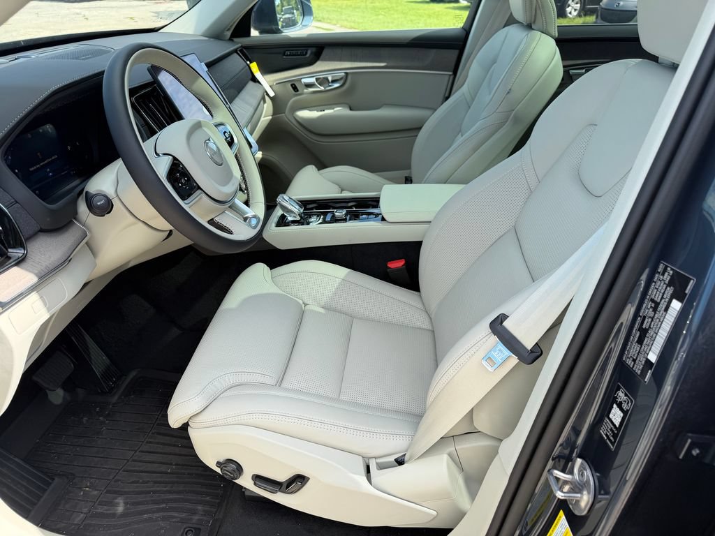 New 2026 Volvo XC90 B6 Ultra w/ Protection Package AWD/4WD image 18
