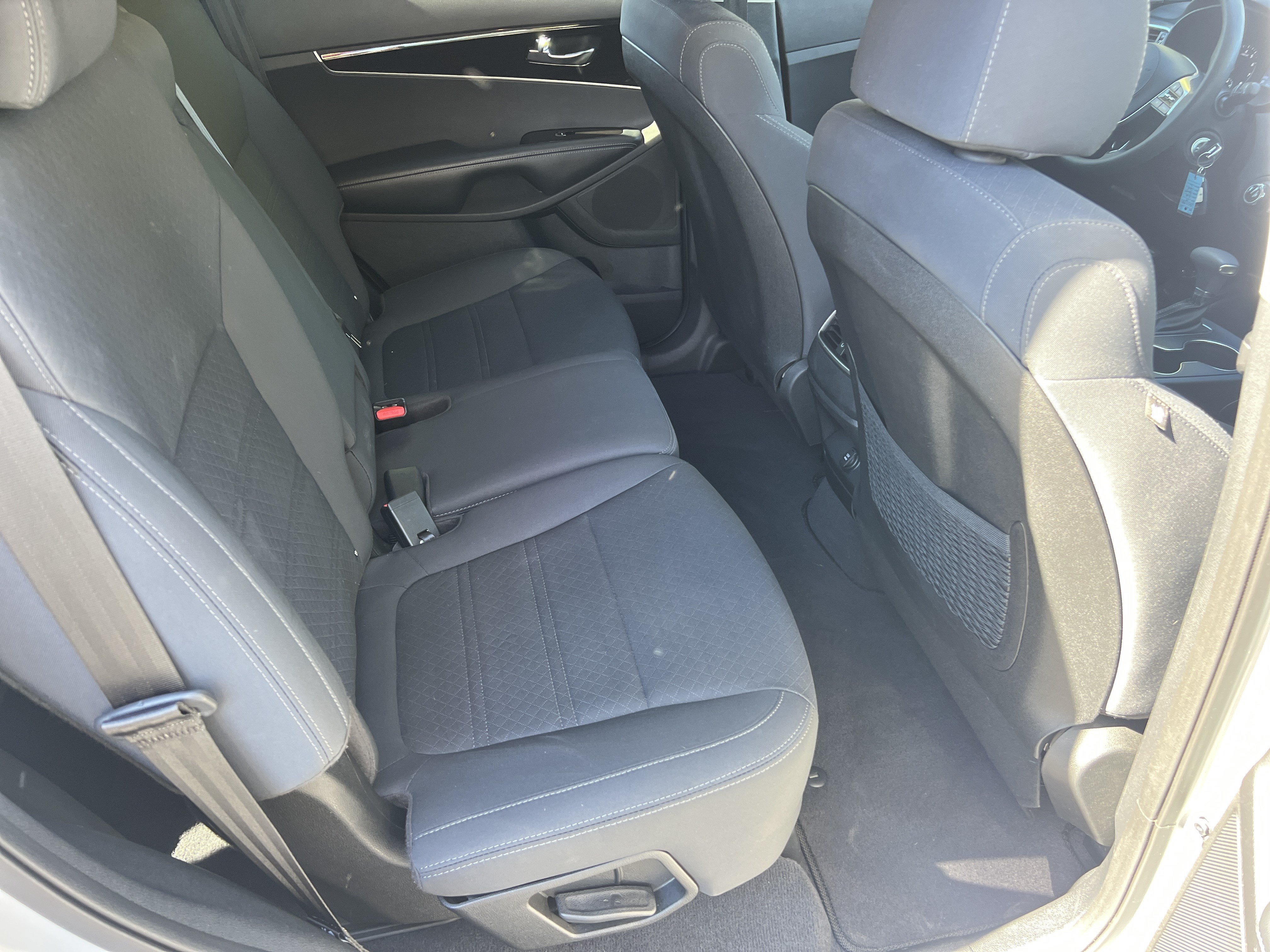 Used 2019 Kia Sorento L FWD image 15