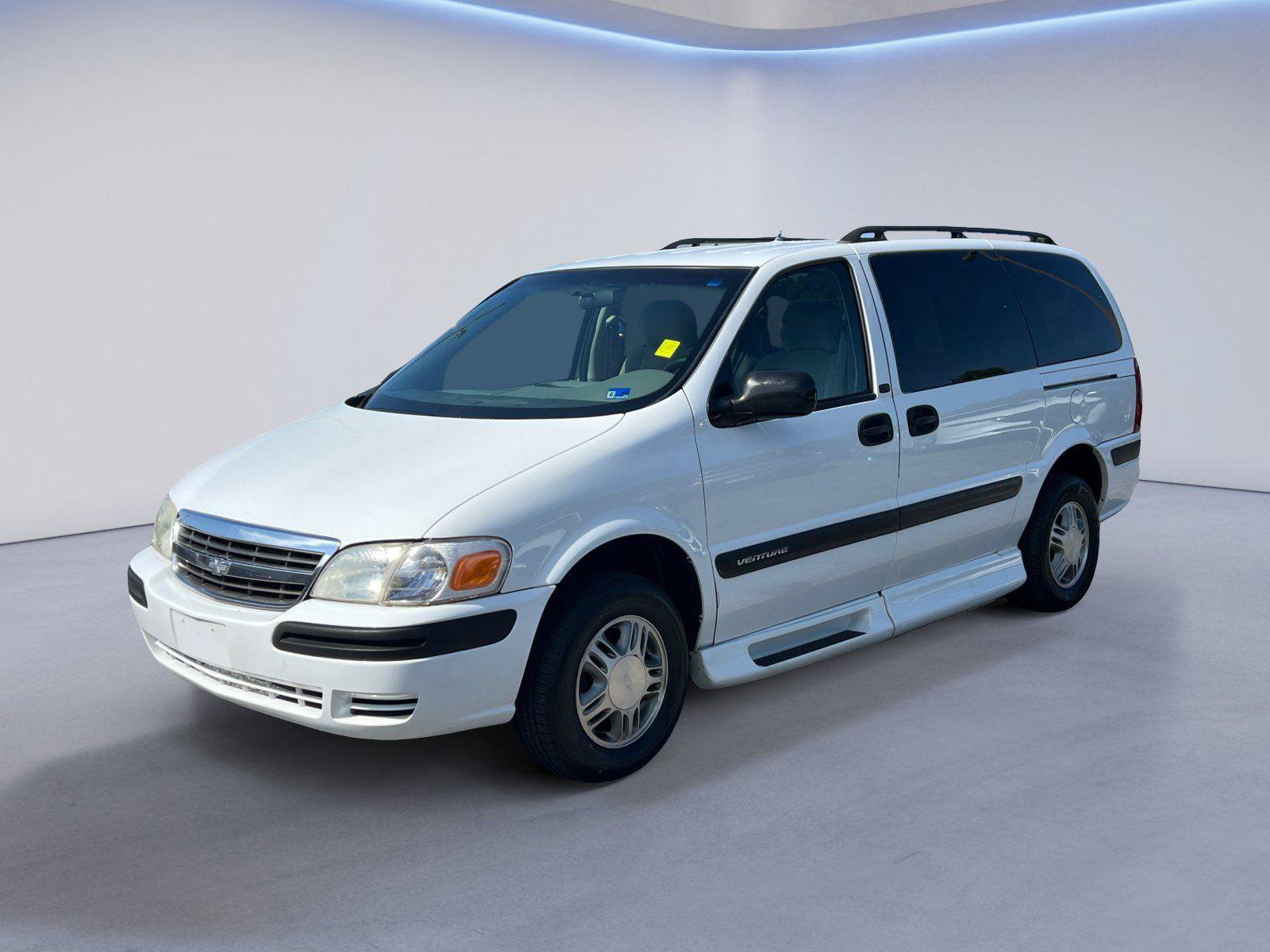 Used 2004 Chevrolet Venture LS w/ Easy Order Package FWD image 7