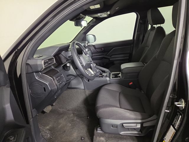 Used 2025 Toyota 4Runner SR5 AWD/4WD image 12