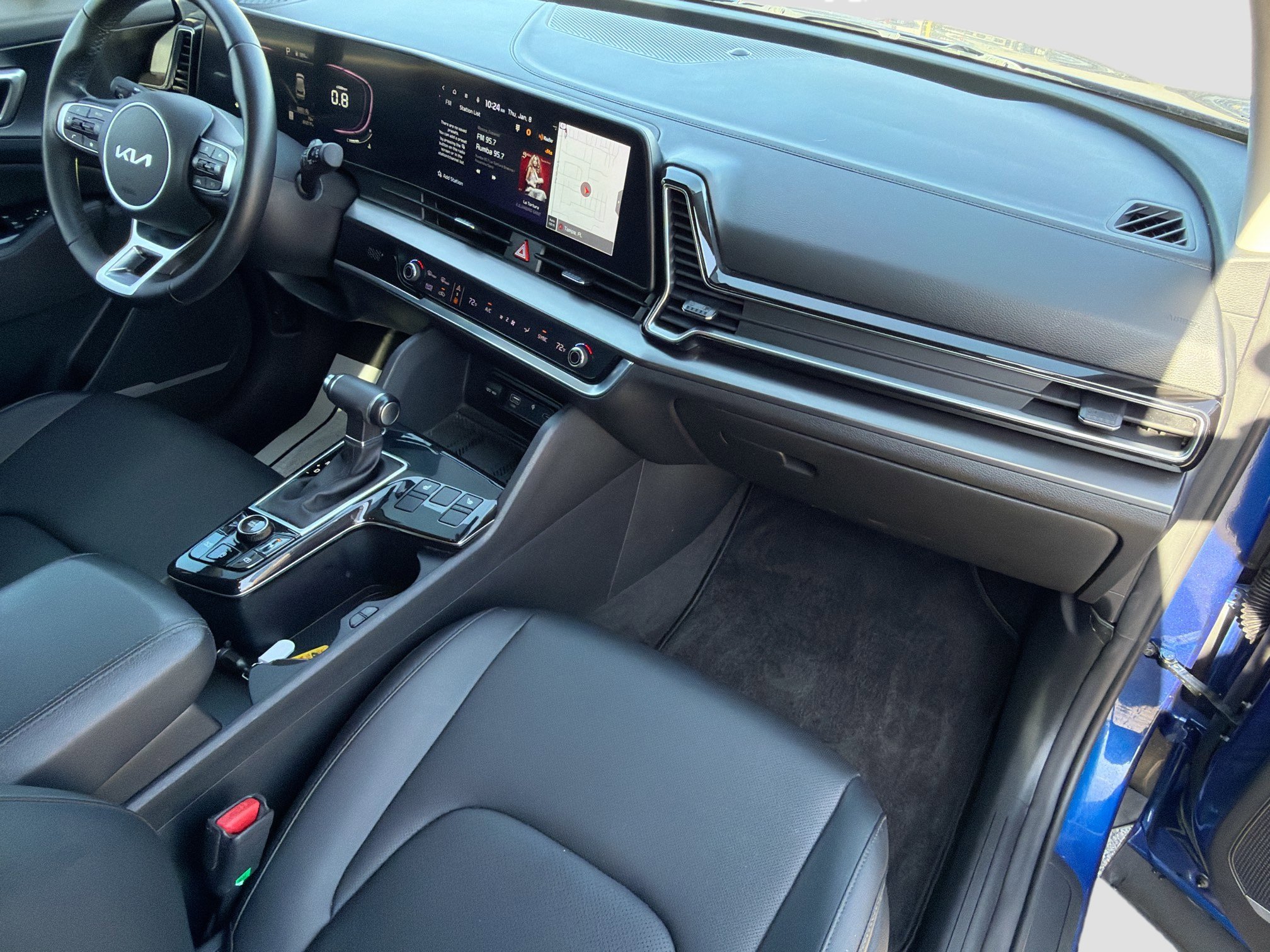 Used 2024 Kia Sportage EX image 13