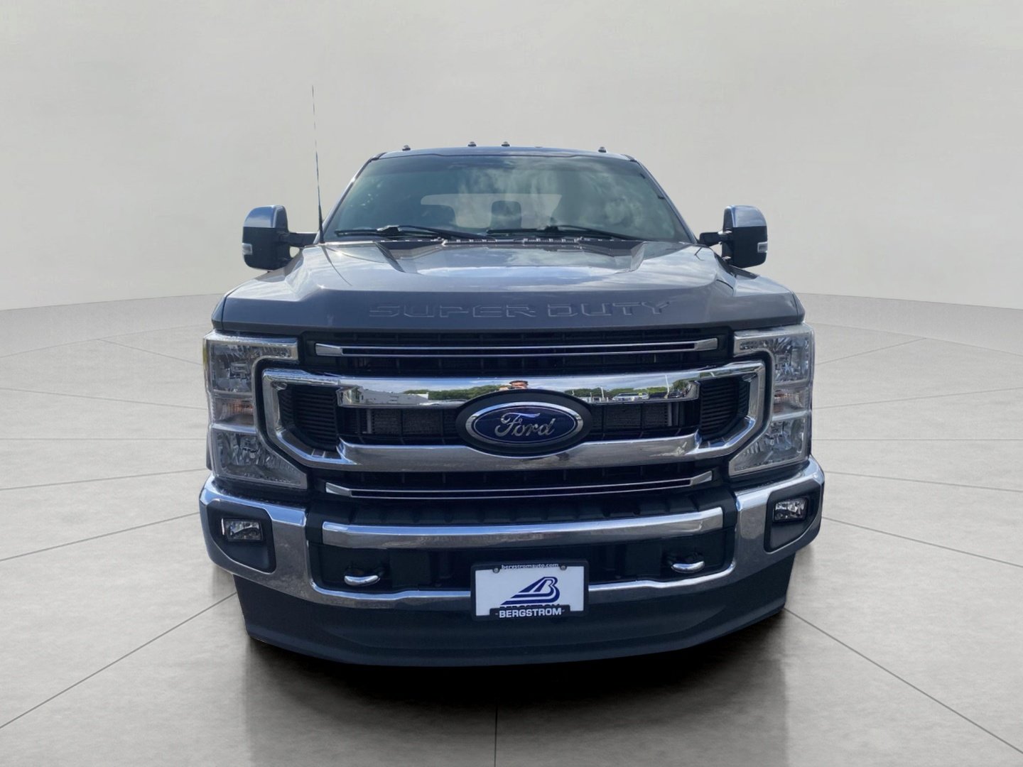Certified 2022 Ford F250 XLT w/ XLT Premium Package AWD/4WD image 8
