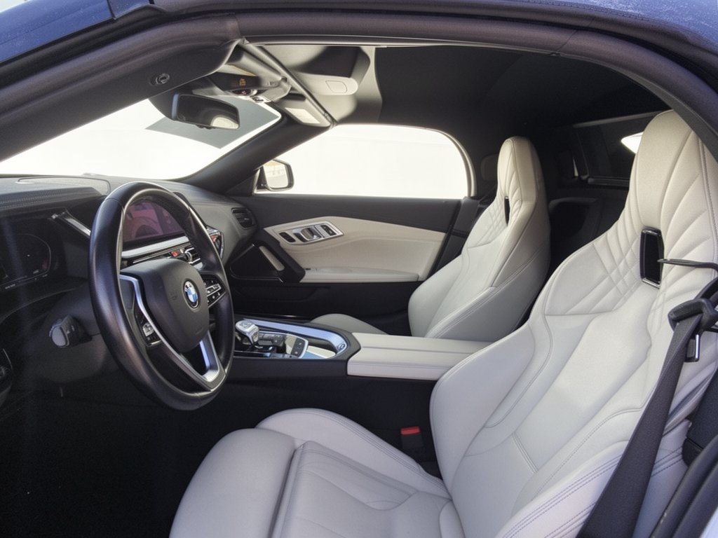 Used 2019 BMW Z4 sDrive30i w/ Premium Package RWD image 5