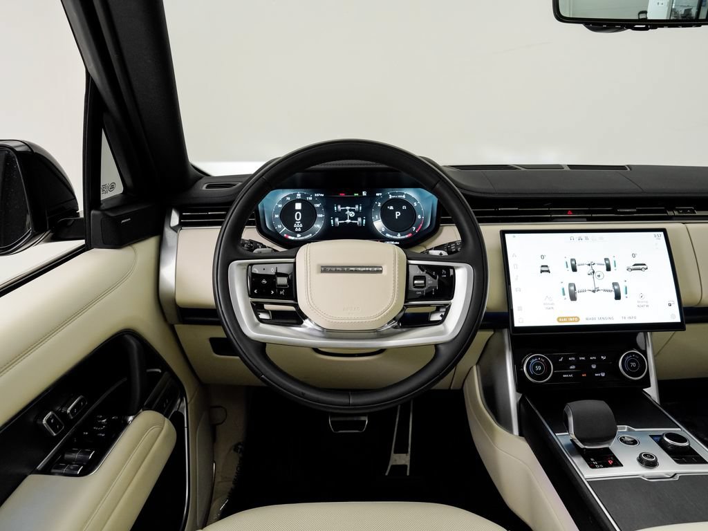 Used 2023 Land Rover Range Rover Long Wheelbase SE AWD/4WD image 14