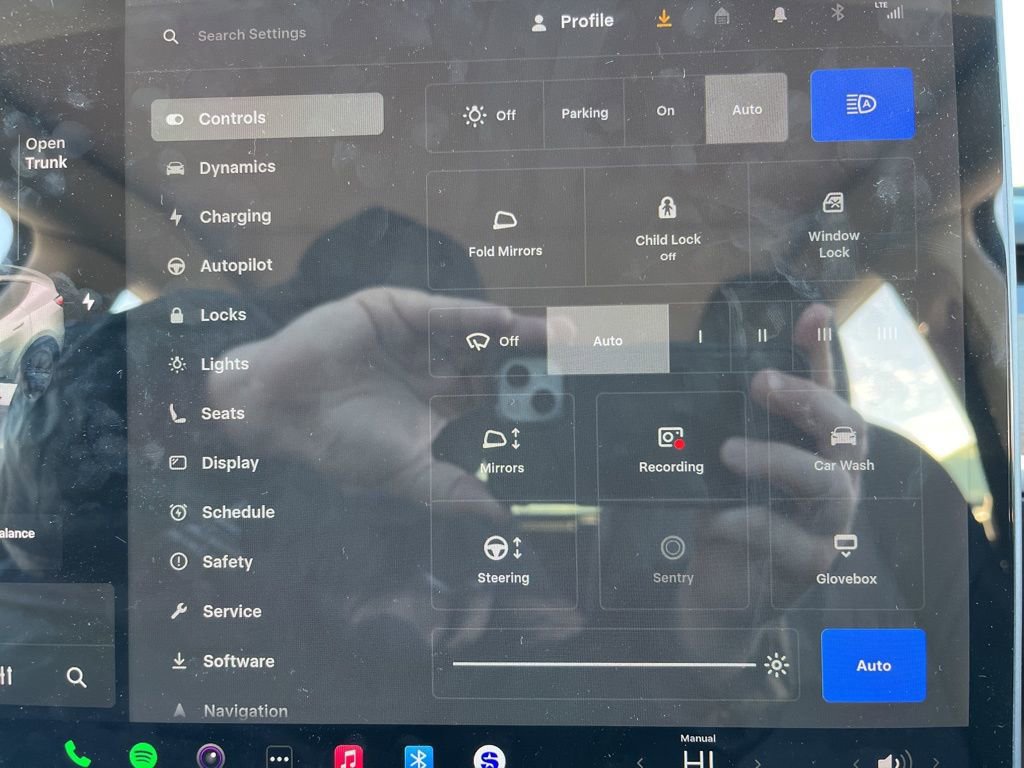 Used 2021 Tesla Model Y Long Range image 22