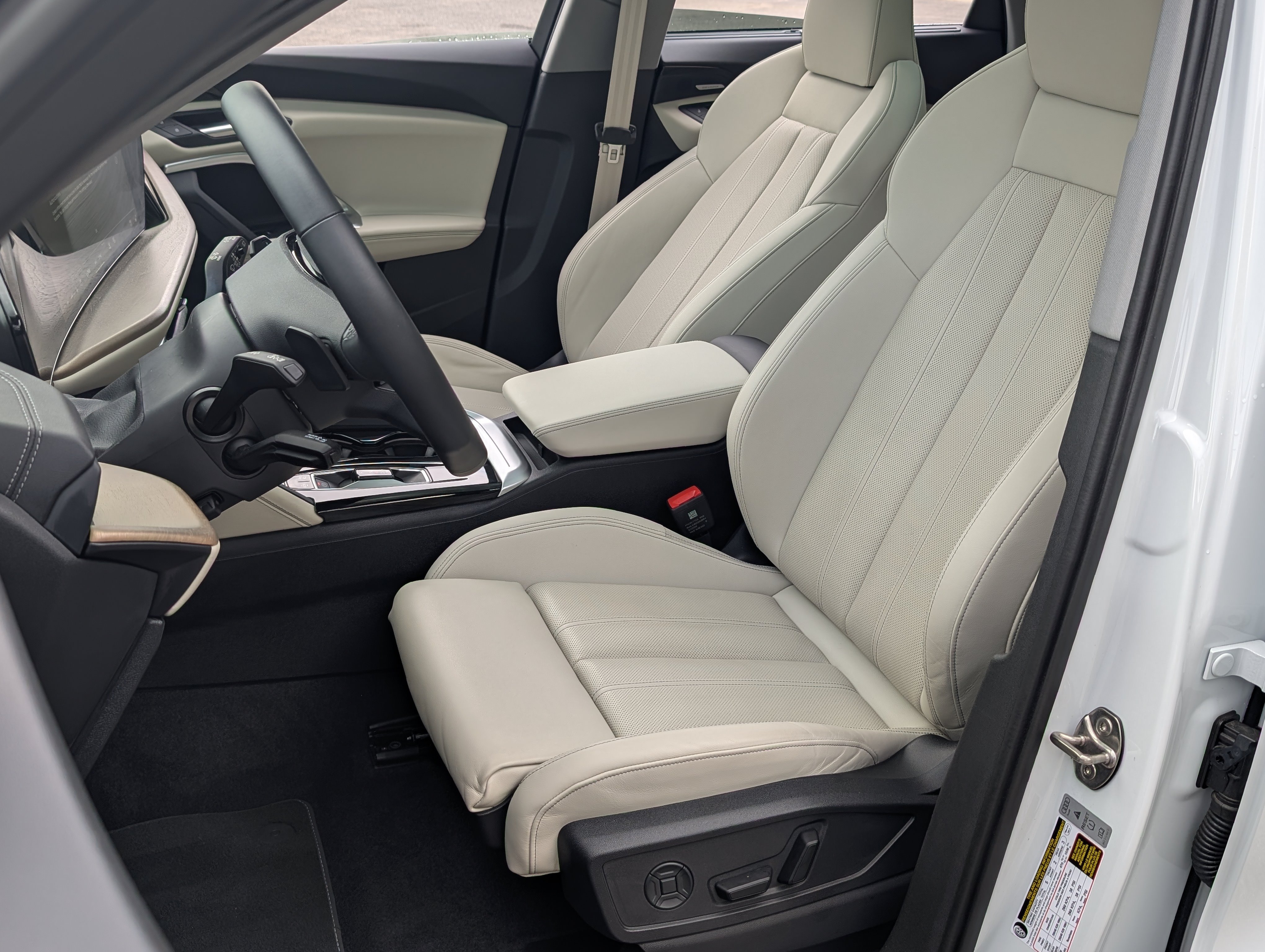 Used 2025 Audi Q5 Prestige AWD/4WD image 19