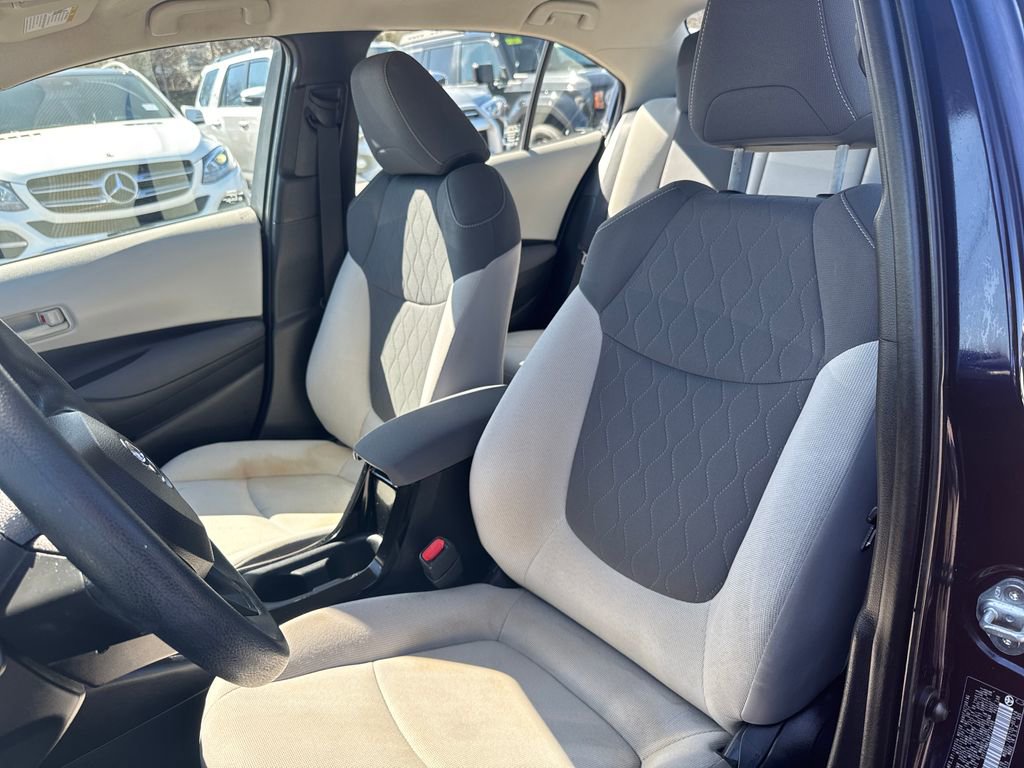 Used 2022 Toyota Corolla LE FWD image 14