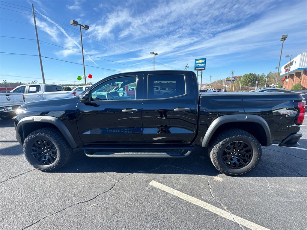 Used 2024 Chevrolet Colorado Trail Boss w/ Technology Package image 9