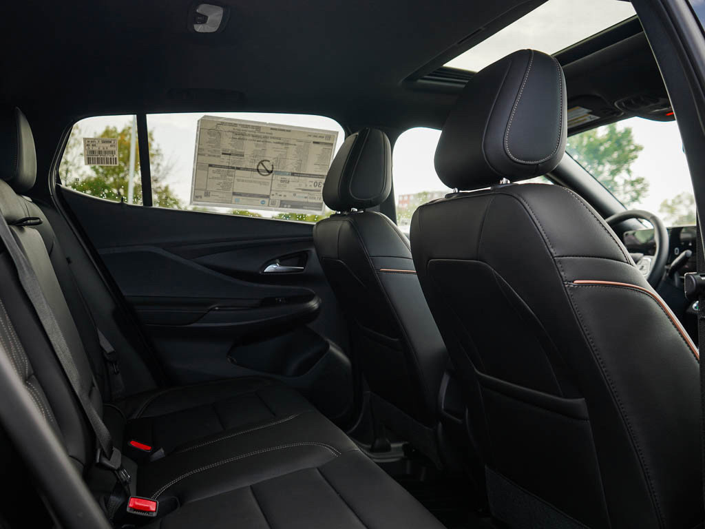 New 2026 Buick Envista Avenir image 12