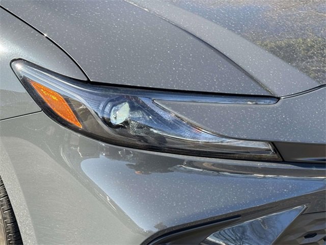 Used 2025 Toyota Camry SE image 8