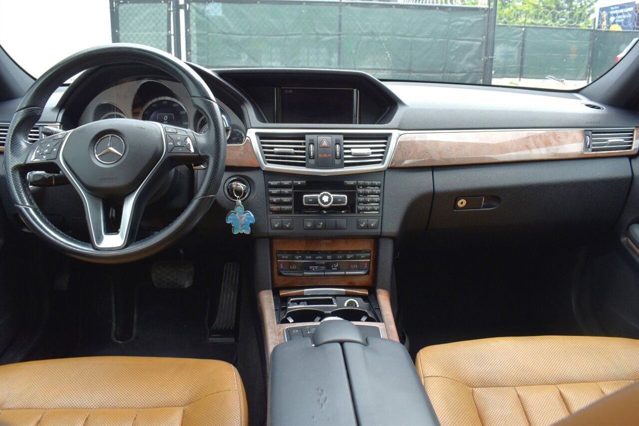 Used 2013 Mercedes-Benz E 350 BlueTEC Sedan image 14