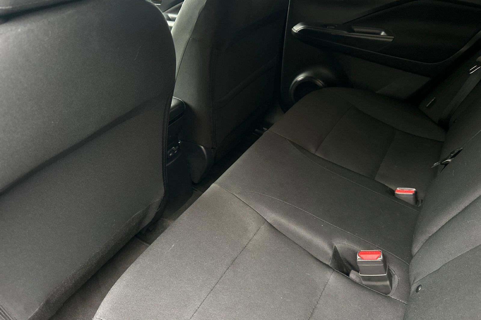 Used 2024 Nissan Kicks S image 8