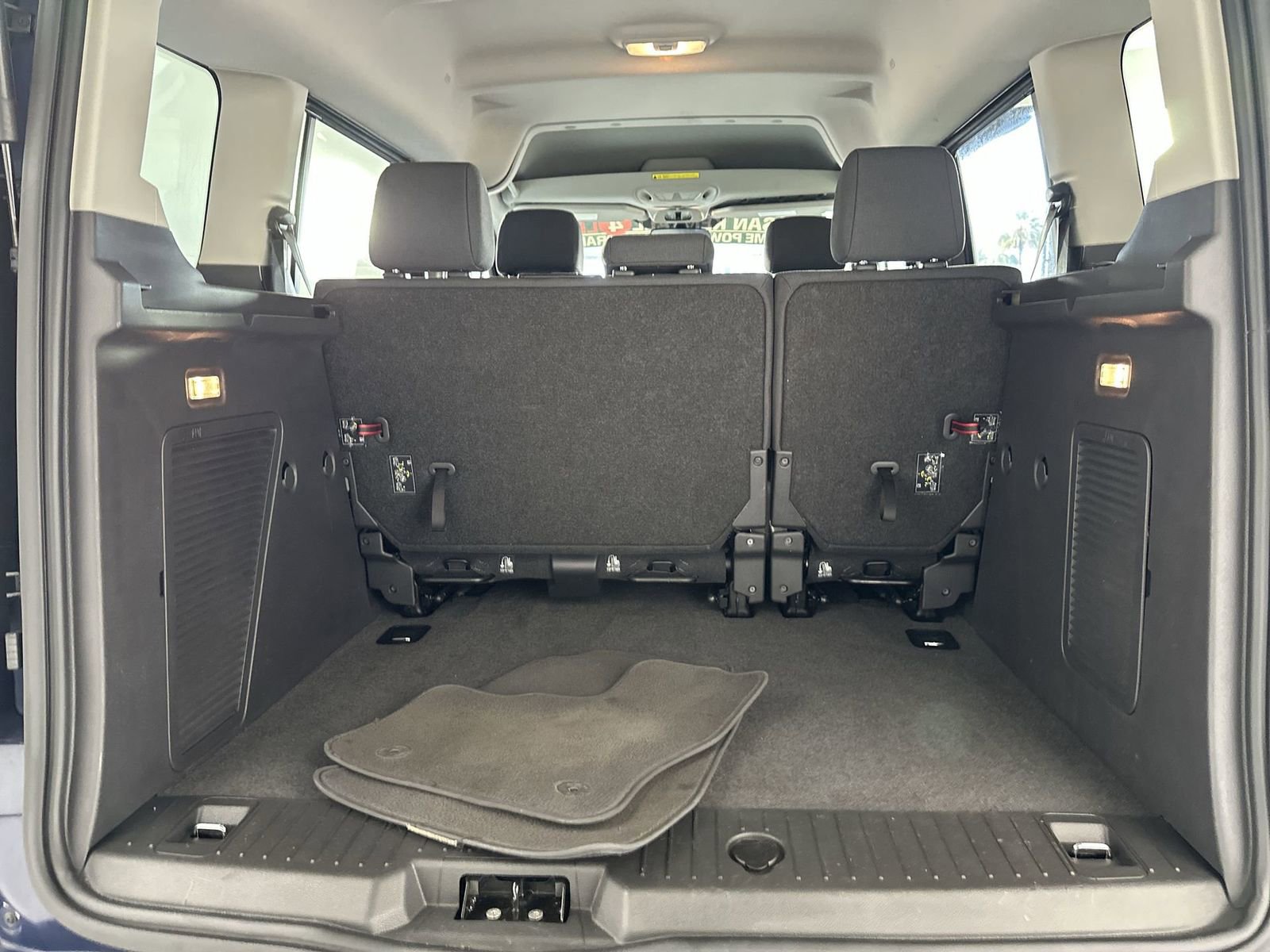 Used 2016 Ford Transit Connect XLT image 29