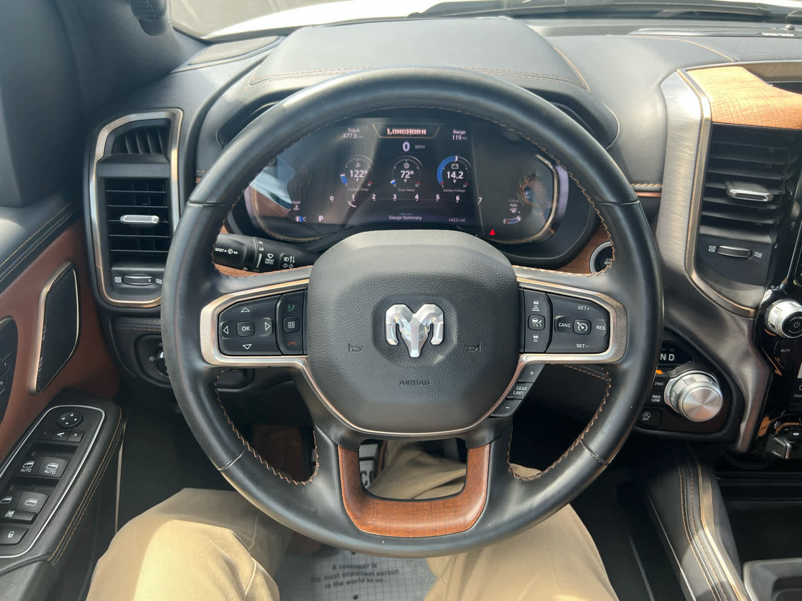 Used 2023 RAM 1500 Limited image 17