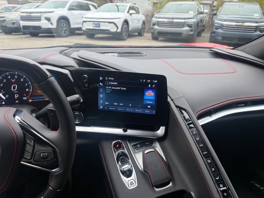 Used 2025 Chevrolet Corvette Z06 RWD image 29
