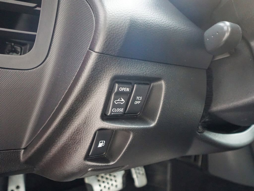 Used 2007 Nissan 350Z Touring image 14