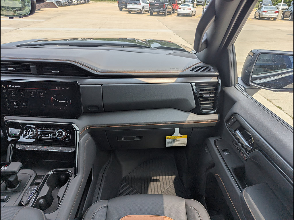 New 2026 GMC Sierra 1500 AT4 w/ AT4 Premium Package AWD/4WD image 4