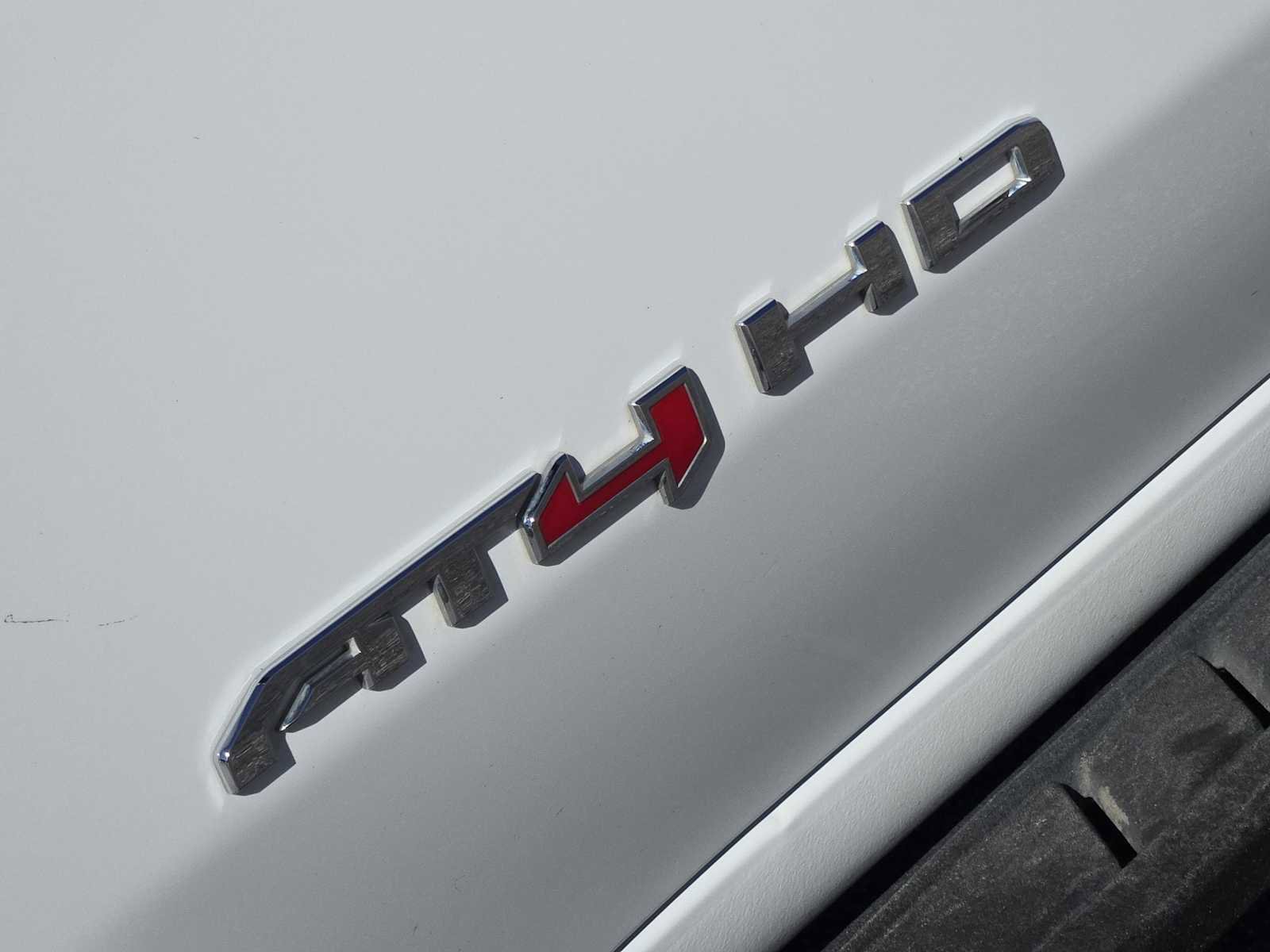 Certified 2025 GMC Sierra 2500 AT4 w/ Technology Package image 10