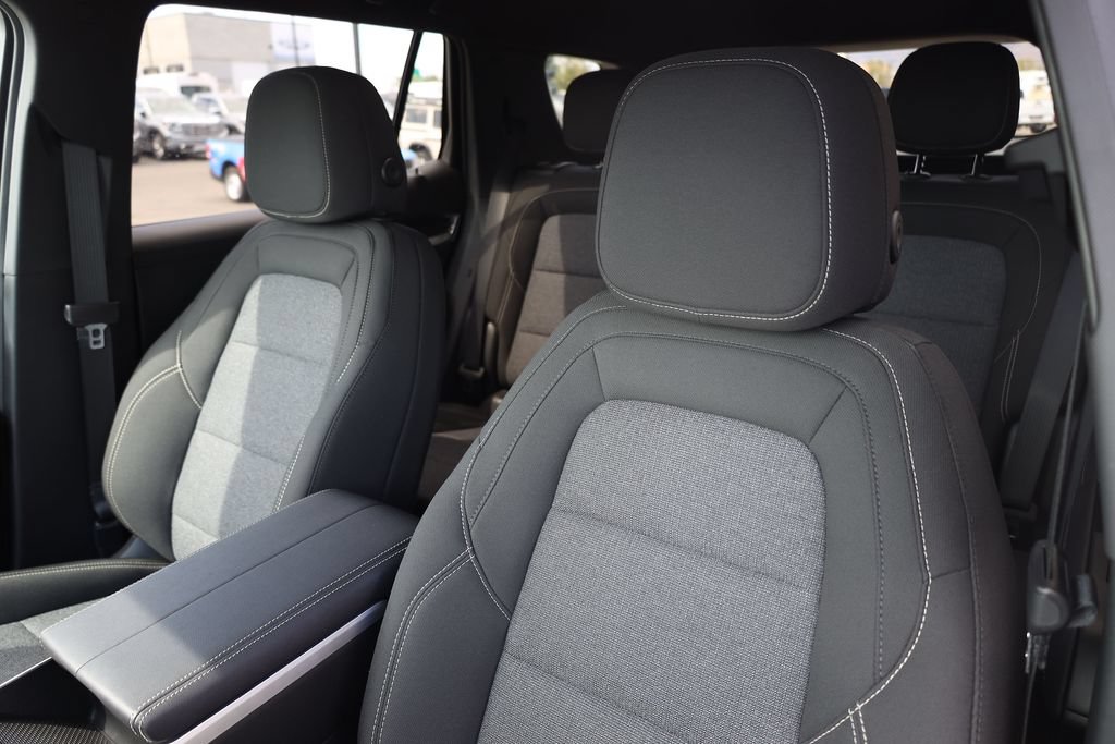 New 2027 GMC Terrain Elevation w/ Black Edition AWD/4WD image 16