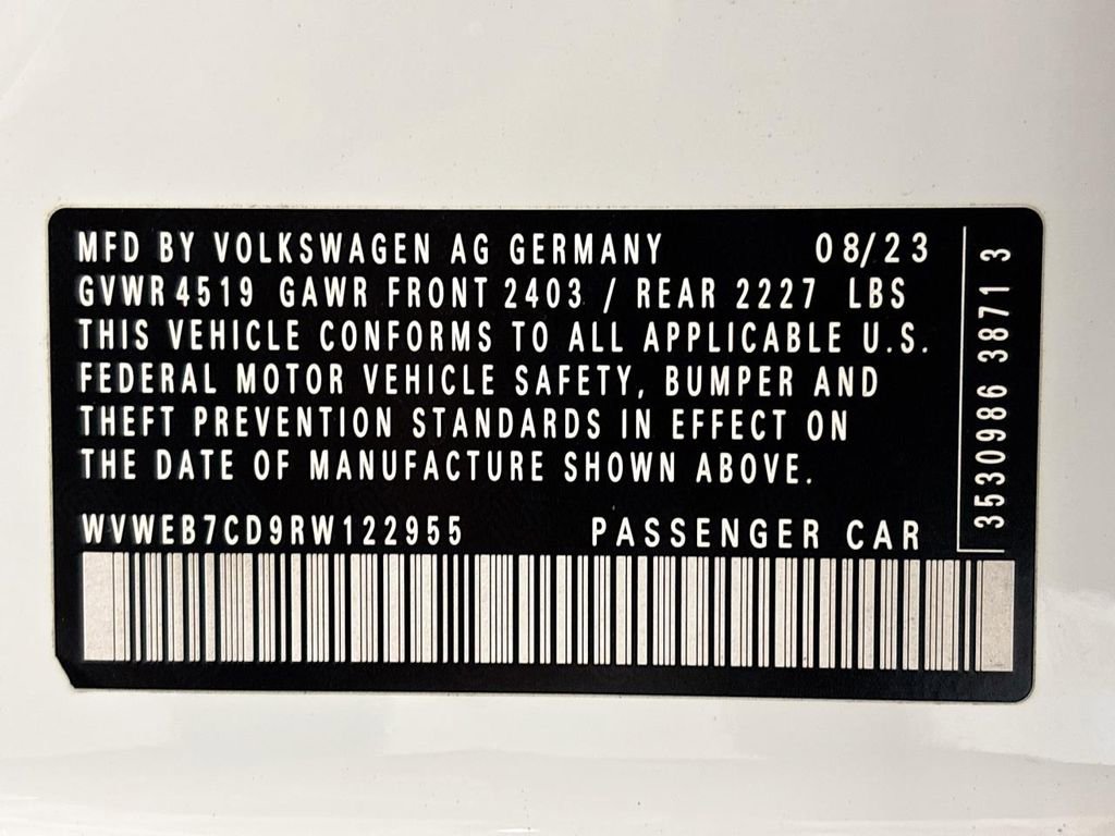 Used 2024 Volkswagen Golf R AWD/4WD image 30