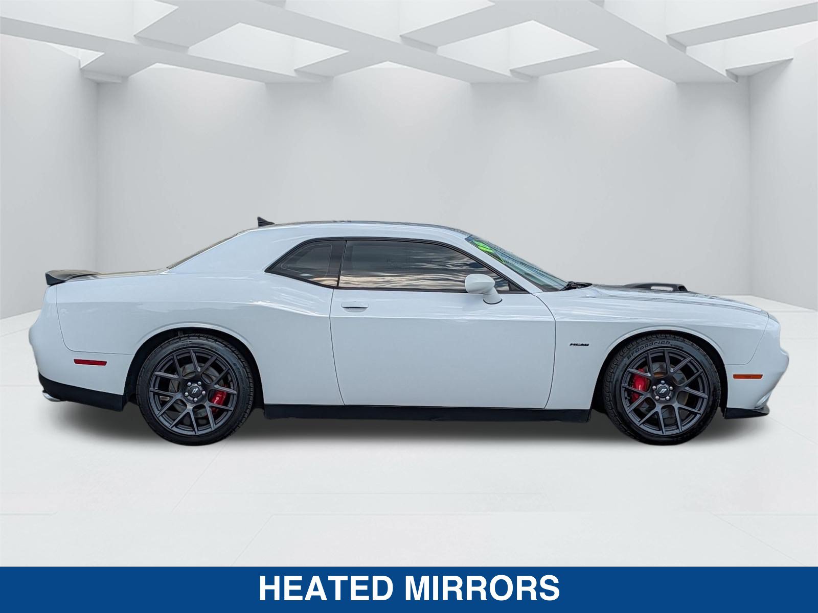 Used 2018 Dodge Challenger R/T Plus RWD image 4