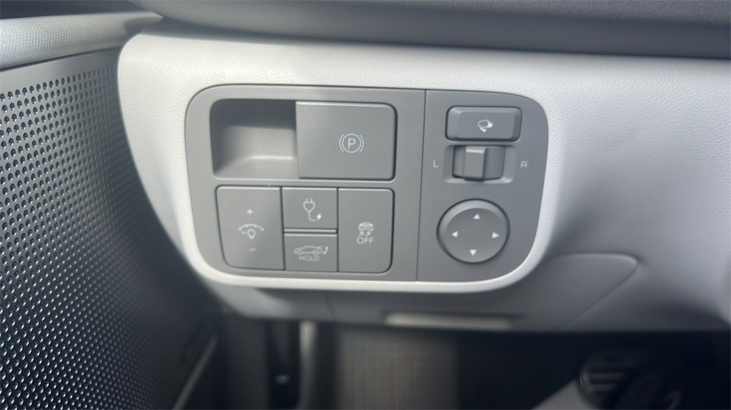 Certified 2023 Hyundai Ioniq 6 Limited image 28